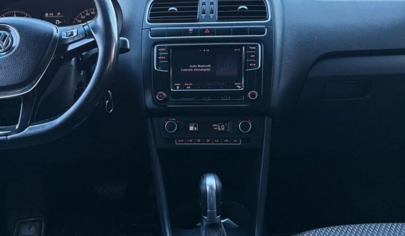 
VOLKSWAGEN VENTO HIGHLINE SEDAN 2018 AUT full									