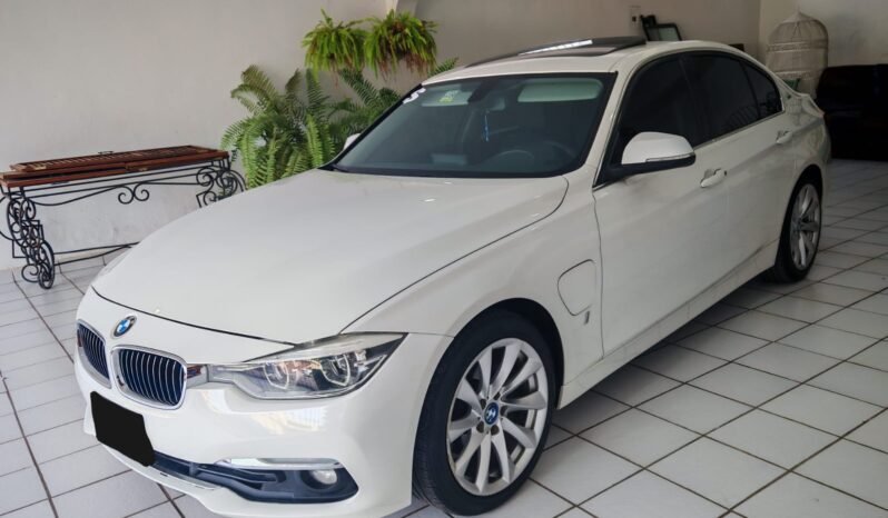 
BMW 330 LUXURY SEDAN 2017 AUT full									