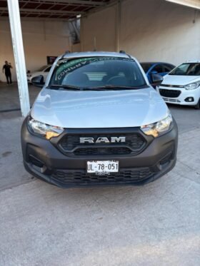 RAM 700 SLT PICK UP 2024 STD