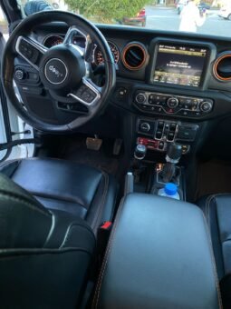 
JEEP MOJAVE JT PICK UP 2023 AUT full									