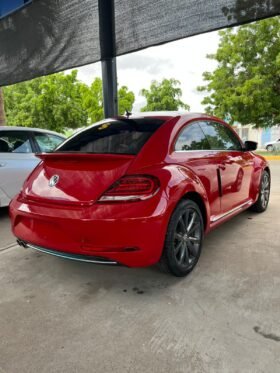 VOLKSWAGEN BEETLE SPORTLINE HATCHBACK 2017 AUT