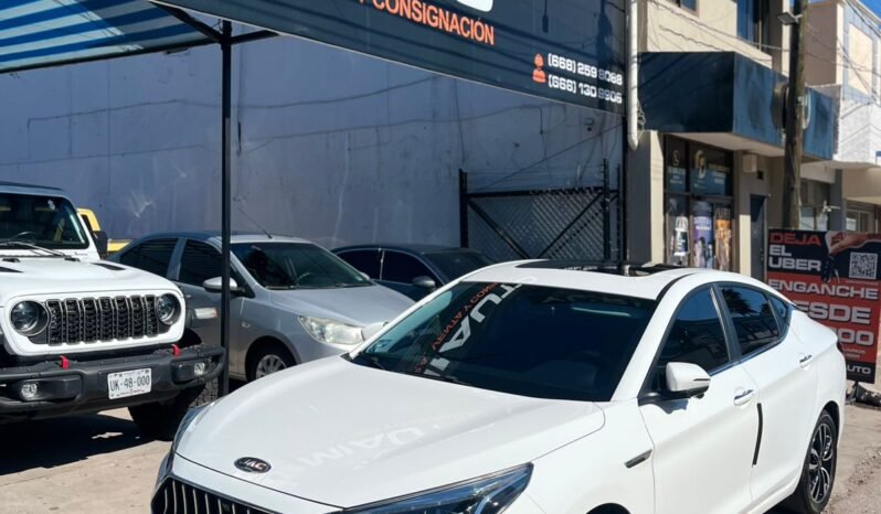 
JAC J7 LIMITED SEDAN 2023 AUT full									