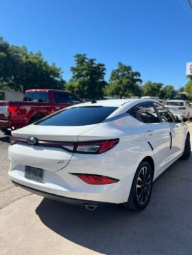 JAC J7 LIMITED SEDAN 2023 AUT