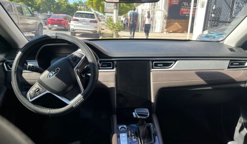 
JAC J7 LIMITED SEDAN 2023 AUT full									