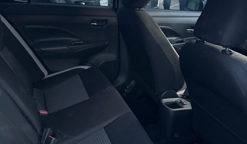 
NISSAN VERSA ADVANCE SEDAN 2020 STD full									