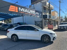 VOLKSWAGEN JETTA SPORTLINE SEDAN 2025 AUT