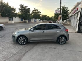 KIA RIO EX PACK HATCHBACK 2022 AUT