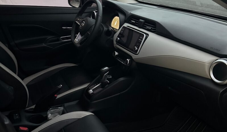 
NISSAN VERSA EXCLUSIVE SEDAN 2022 AUT full									