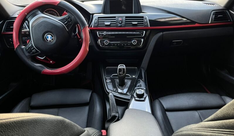 
BMW 320I SEDAN 2017 AUT full									