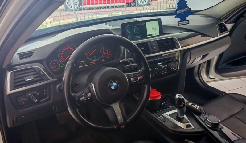 
BMW 330 LUXURY SEDAN 2017 AUT full									