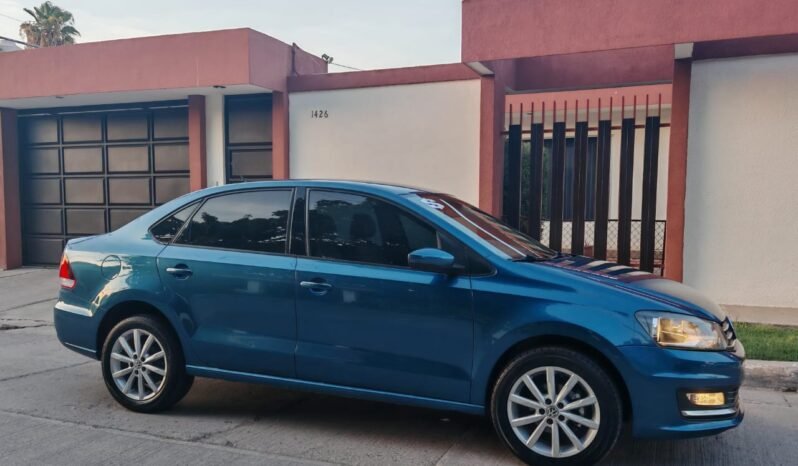 
VOLKSWAGEN VENTO HIGHLINE SEDAN 2018 AUT full									