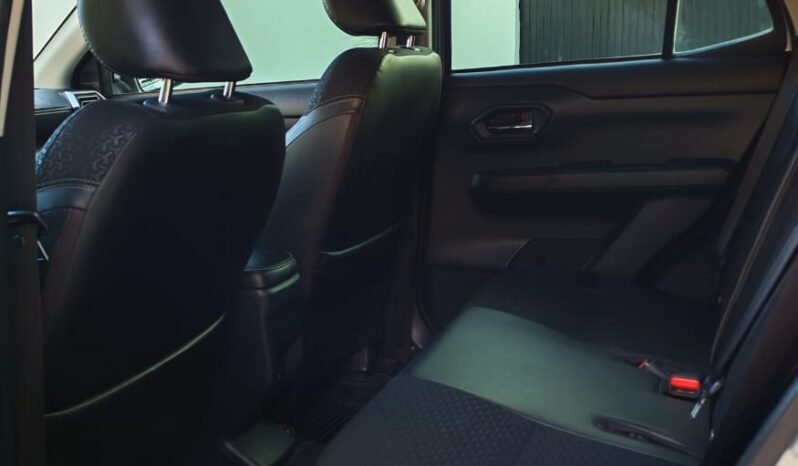 
TOYOTA RAIZE XLE SUV 2022 AUT full									