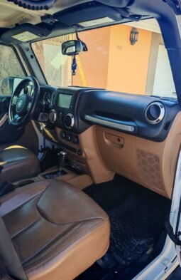 
JEEP SAHARA 4X4 SUV 2018 AUT full									