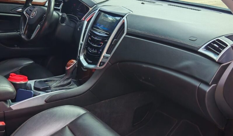 
CADILLAC SRX SUV 2016 AUT full									