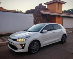 KIA RIO EX PACK HATCHBACK 2022 AUT