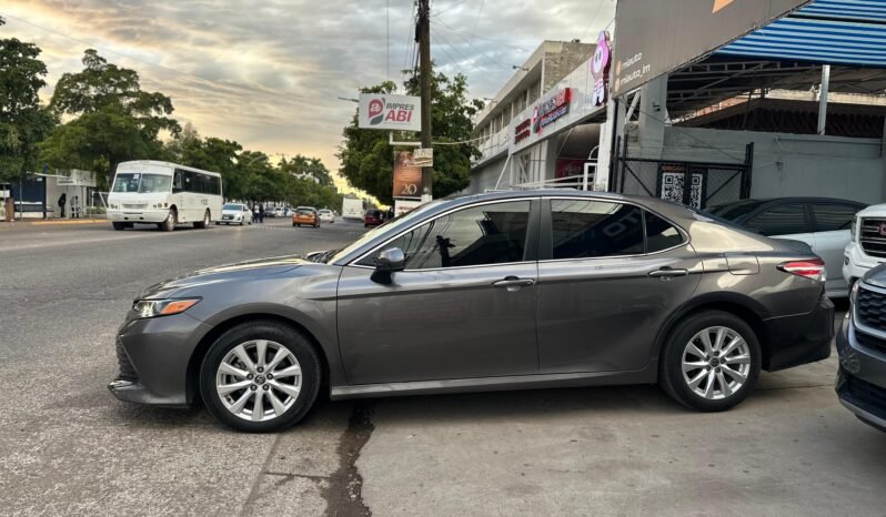 
TOYOTA CAMRY SEDAN 2020 AUT full									