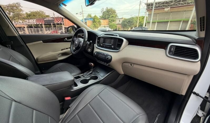 
KIA SORENTO LX SUV 2017 AUT full									