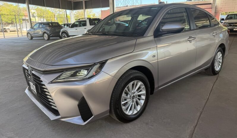 
TOYOTA YARIS S SEDAN 2023 AUT full									