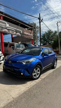 
TOYOTA C-HR SUV 2019 AUT full									