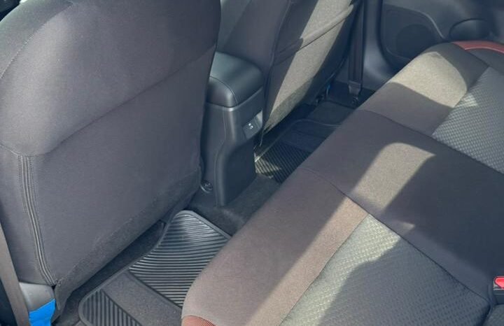 
NISSAN VERSA SR SEDAN 2024 AUT full									