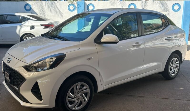 
HYUNDAI GRAND I10 SEDAN 2023 STD full									