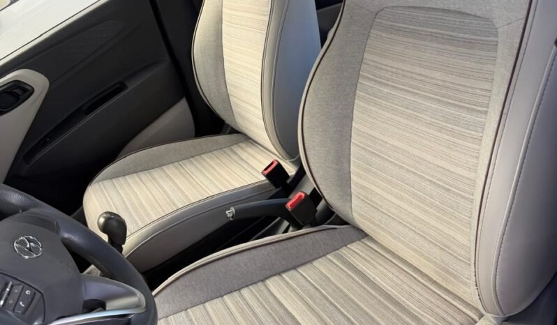 
HYUNDAI GRAND I10 SEDAN 2023 STD full									