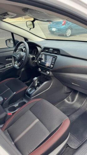 NISSAN VERSA SR SEDAN 2024 AUT