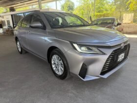 TOYOTA YARIS S SEDAN 2023 AUT