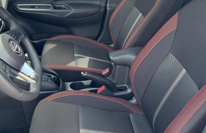 
NISSAN VERSA SR SEDAN 2024 AUT full									