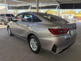 TOYOTA YARIS S SEDAN 2023 AUT