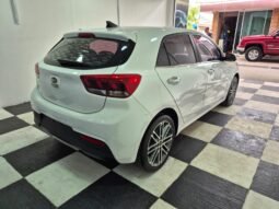 KIA RIO EX PACK HATCHBACK 2021 AUT
