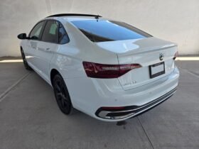 VOLKSWAGEN JETTA SPORTLINE SEDAN 2024 AUT