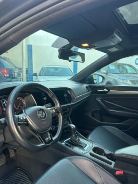 VOLKSWAGEN JETTA R LINE SEDAN 2019 AUT