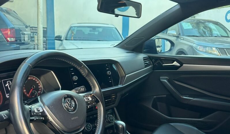 
VOLKSWAGEN JETTA R LINE SEDAN 2019 AUT full									
