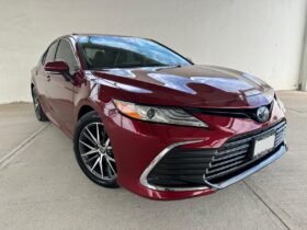 TOYOTA CAMRY XLE HEV SEDAN 2022 AUT