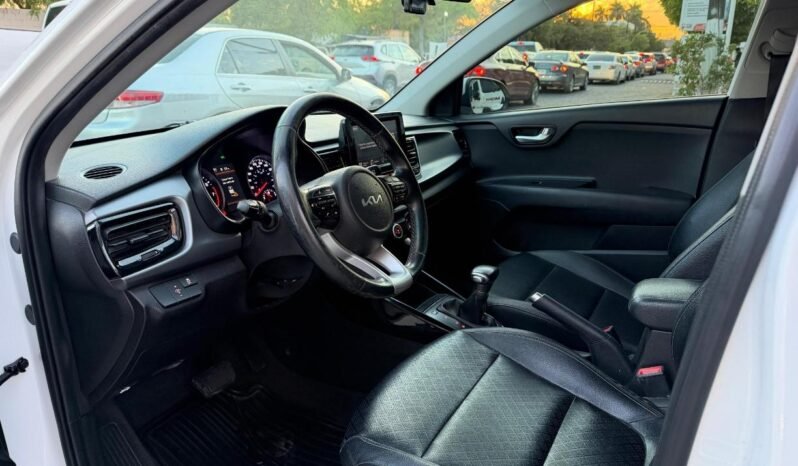 
KIA RIO EX SEDAN 2022 AUT full									