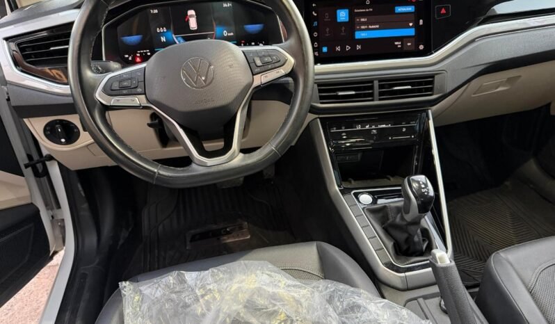 
VOLKSWAGEN VIRTUS HIGHLINE SEDAN 2024 AUT full									