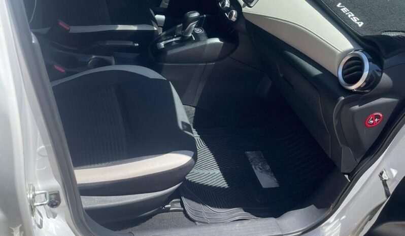 
NISSAN VERSA ADVANCE SEDAN 2020 AUT full									