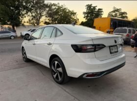 VOLKSWAGEN VIRTUS HIGHLINE SEDAN 2024 AUT