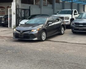 TOYOTA CAMRY SEDAN 2020 AUT