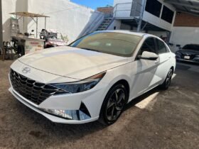 HYUNDAI ELANTRA LIMITED SEDAN 2022 AUT