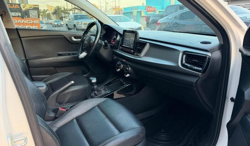 
KIA RIO EX SEDAN 2022 AUT full									