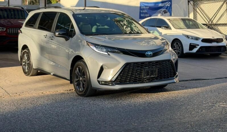 
TOYOTA SIENNA XSE SUV 2025 AUT full									