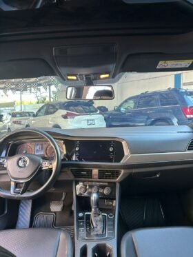 VOLKSWAGEN JETTA R LINE SEDAN 2019 AUT