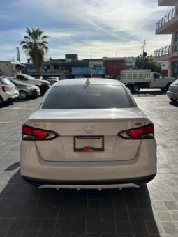 
NISSAN VERSA SR SEDAN 2024 AUT full									