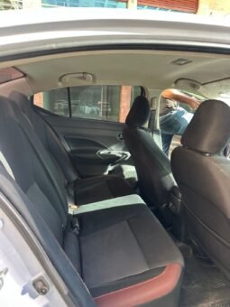 
NISSAN VERSA SR SEDAN 2024 AUT full									