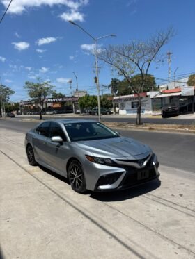 TOYOTA CAMRY SE HEV SEDAN 2024 AUT