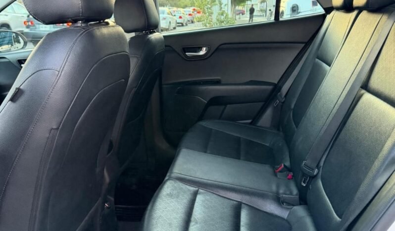 
KIA RIO EX SEDAN 2022 AUT full									