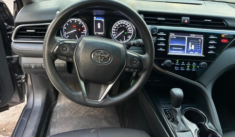 
TOYOTA CAMRY SEDAN 2020 AUT full									