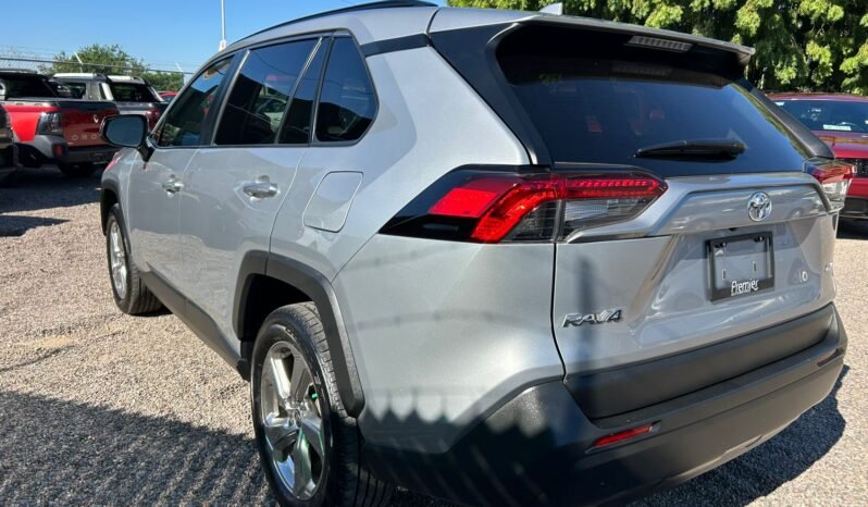 
TOYOTA RAV-4 XLE SUV 2021 AUT full									